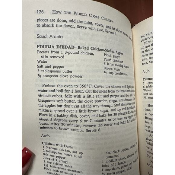 Vtg How The World Cooks Chicken 375 Great Recipes History Muessen 1980 - Picture 5 of 6